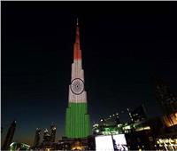 الإمارات تضيء برج خليفة بألوان علم الهند تضامنا معها في مواجهة كورونا