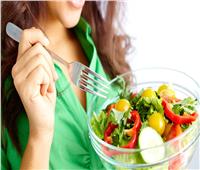 استشاري تغذية: اتباع نظام غذائي به حرمان لا يؤدي إلى ثبات الوزن