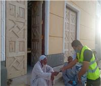  1500 كمامة طبية على سكان ورواد المساجد في الوادي الجديد 