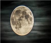 أجمل صورة للقمر بالأشعة فوق البنفسجية