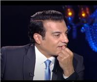 فيديو| بكاء إيهاب توفيق خلال حديثه عن والده في «شيخ الحارة»
