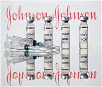 اليونان تبدأ التطعيم بلقاح «جونسون آند جونسون»