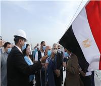 وزير النقل يشهد رفع العلم على القاطرة الجديدة «أبو جندية» في دمياط