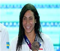 «فريدة عثمان» تتأهل إلى نهائي بطولة إينديانا الأمريكية للسباحة