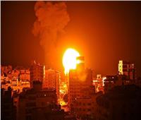 إسرائيل تشن غارات عنيفة على قطاع غزة وانقطاع التيار الكهربائي