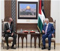 عباس يستقبل المبعوث الأمريكي.. ويؤكد: تدخل واشنطن «ضرورة»