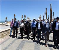 رئيس الوزراء يتفقد المشروعات الجاري تنفيذها بمحافظة دمياط 