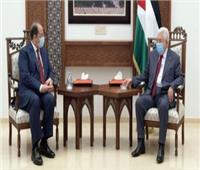 أبو مازن واللواء عباس كامل يتفقان على عقد اجتماعات للفصائل الفلسطينية في القاهرة