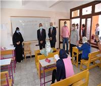 محافظ الإسماعيلية يتفقد  لجان امتحانات الشهادة الإعدادية | صور
