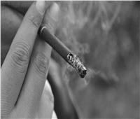 لوجود خاله في القاعة.. وزير يترك اجتماع الحكومة لـ«تدخين سيجارة» 