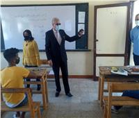 «عجلان» يتفقد لجان امتحانات «الإعدادية» بالإسماعيلية
