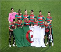 مولودية الجزائر يوقع عقوبات رادعة على 4 لاعبين بسبب «ملهى ليلي»