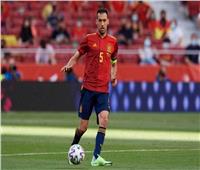 إسبانيا تستعدي 4 لاعبين بعد إصابة «بوسكيتس» بكورونا 