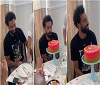 محمد صلاح ينشر صورة من احتفال عيد ميلاده ويوجه رسالة | فيديو