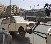 حملات مرورية مكثفة ورفع السيارات المتروكة بالشوارع بالقاهرة والجيزة