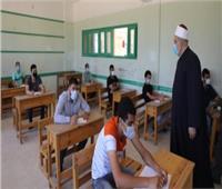 3436 طالب وطالبة يؤدون امتحانات مادة النحو بأزهر المنيا
