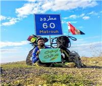حكايات| بلديات محمد صلاح.. مغامر يطوف المحافظات بـ«دراجته» 