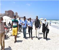 حملة «أعرف حقك» على شواطئ العجمي بالإسكندرية| صور