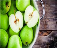 للسيدات| فوائد بذور التفاح.. تحافظ على البشرة من الجفاف وتقوي المناعة 
