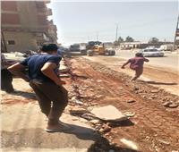أعمال النظافة على الطرق الرئيسية بمركز المحلة لمسافة 30 كم