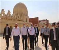 محافظ القاهرة يتفقد أعمال تطوير «القاهرة التاريخية»