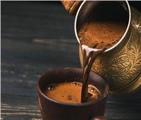 أستاذ أمراض الجهاز الهضمي: تناول القهوة يقلل من الإصابة بأمراض الكبد 