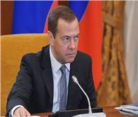 ميدفيديف يحذر من أزمة الهجرة المحتملة إلى روسيا من أفغانستان