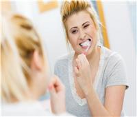 عادات خاطئة تسبب تسوس الأسنان..أبرزها: التنظيف بعد تناول أطعمة محددة   