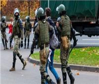سلطات بيلاروسيا تداهم مقار منظمات وتوقف عددًا من الناشطين