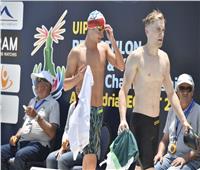 التشيك والسويد يتصدران منافسات السباحة بنصف نهائي فردي الرجال