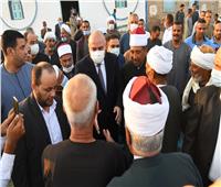 محافظ  قنا يؤدي صلاة عيد الأضحى المبارك  بقرية «أبو حزام»