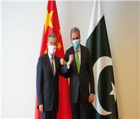 وزيرا الخارجية الباكستاني والصيني يبحثان التعاون الأمني والاقتصادي
