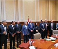 «دفاع النواب» تكرم وزير الزراعة.. وتؤكد: مطمئنون على الأمن الغذائي في مصر
