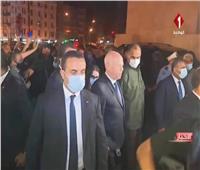 الرئيس التونسي يتجول بشارع الحبيب بورقيبة عقب قراراته الأخيرة | فيديو وصور