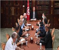 أستاذ علاقات دولية يكشف ‎موقف أوروبا من الأحداث في تونس‎
