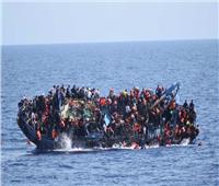 مصرع 57 مهاجرًا انقلب بهم القارب قبالة السواحل الليبية