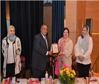 نائب رئيس جامعة عين شمس يفتتح المؤتمر الدولي الأول لقطاع شئون الطلاب بكلية البنات