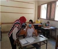 وكيل «تعليم دمياط» يتابع امتحانات الدور الثاني للشهادة الإعدادية