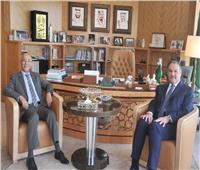 السفير السعودي بالقاهرة يلتقي مندوب ليبيا بالجامعة العربية