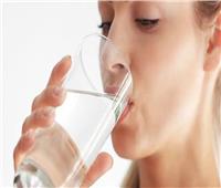 اختبار بسيط للتأكد من شربك «الكمية الصحية» من الماء