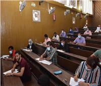 700 طالب بسوهاج يؤدون امتحانات برامج التعليم المدمج 