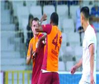 جالاتا سراي يعلن إيقاف لاعبه بعد الاعتداء على زميله باللكامات بالدوري التركي