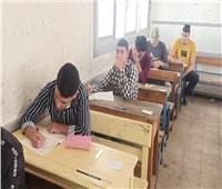 52012 طالبا وطالبة بالدبلومات الفنية يؤدون الامتحان في سابع أيام امتحانات الدور الثاني