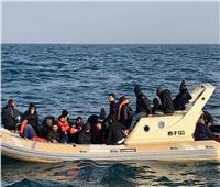 فرنسا.. إنقاذ أكثر من 100 مهاجر قرب السواحل