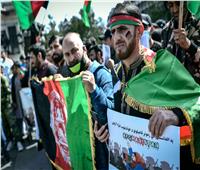 أفغان يتظاهرون في باريس للمطالبة بـ«إنقاذ عائلاتهم»
