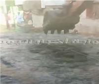 تشريد سكان منزل في أبو المطامير بالبحيرة بسبب انفجار ماسورة مياه |صور وفيديو