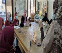 «ثقافة المنيا» تقدم ورشة تشكيلات بعجينة السيراميك بنادي المرأة 