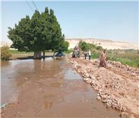 إعادة تأهيل طريق دير القصير بالقوصية بسبب ارتفاع منسوب النيل