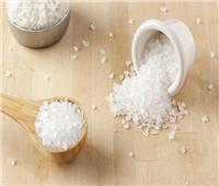 نوع من الملح يمكن أن يساعدك على التخلص من البثور