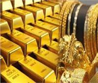 انخفاض أسعار الذهب عالميا إلى 1.318 ألف دولار أمريكي بنهاية الأسبوع